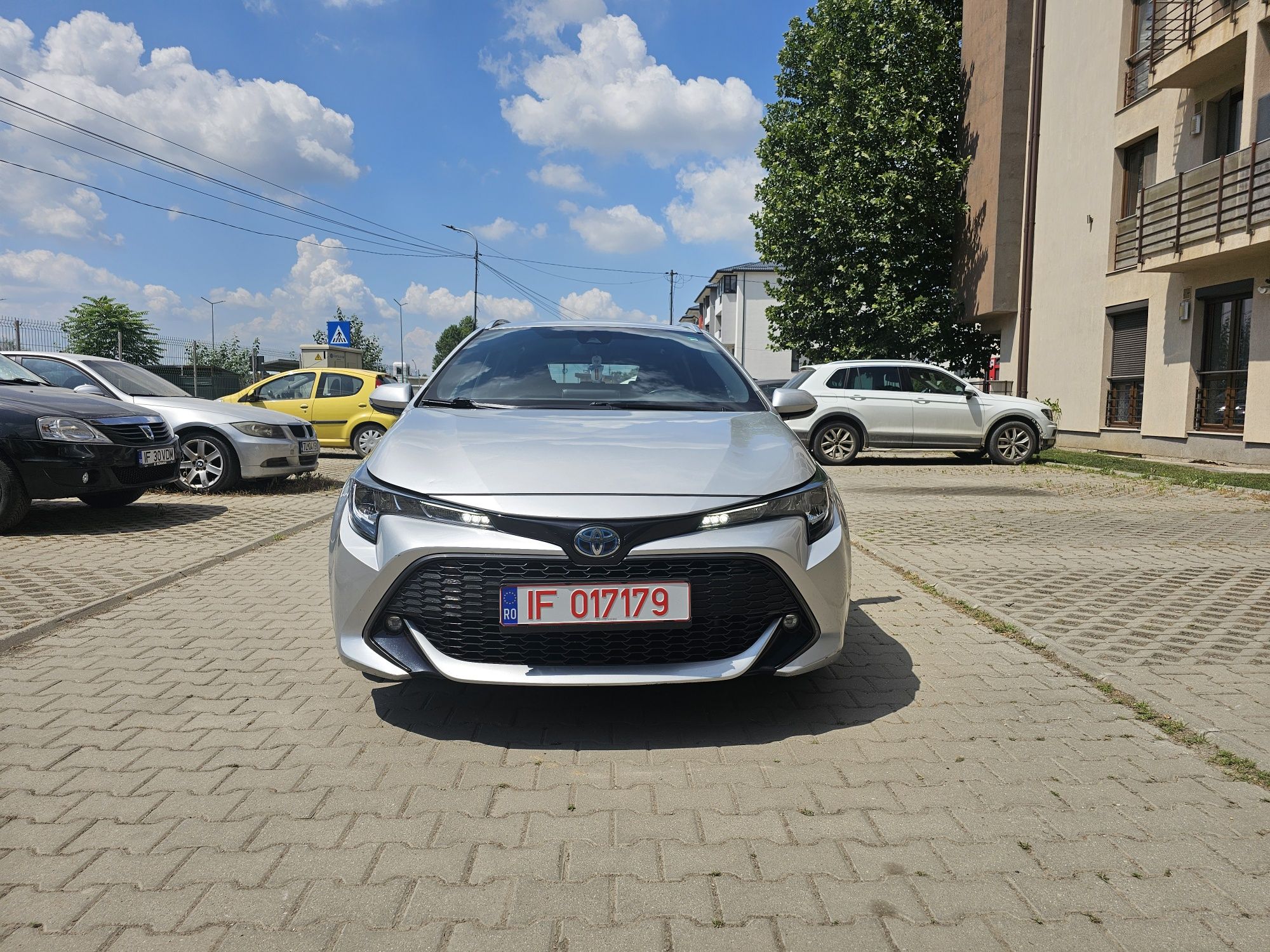 Toyota Corolla 1.8 Hybrid 122 de cai 2022 echipare Business, Distronic