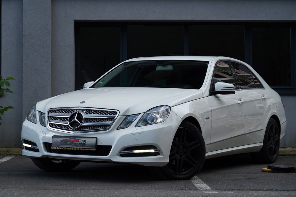 Mercedes-Benz E220 2012 Avantgarde Automat• 12Luni Garantie Motor Cutie • Transport