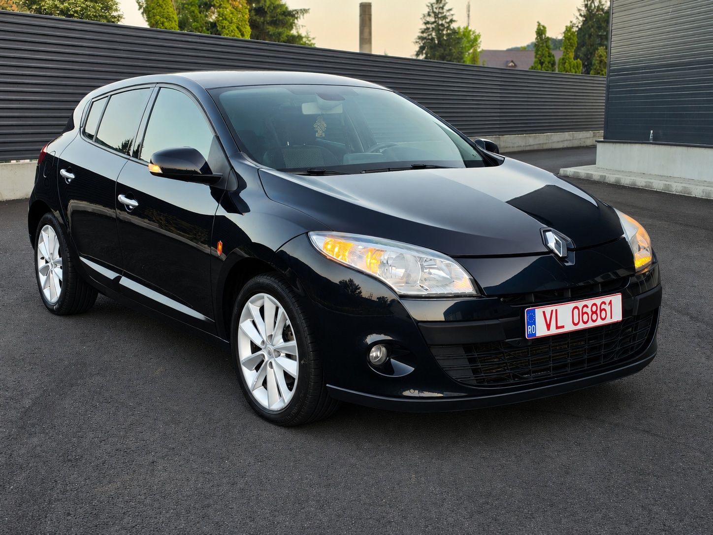 Renault Megane editie limitata 10 FFR motor 1.5 dCi 110 CP