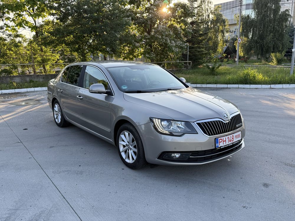 Skoda Superb Facelift , Led , Xenon, Webasto, Incalzire ,Memorii, Istoric KM complet !!
