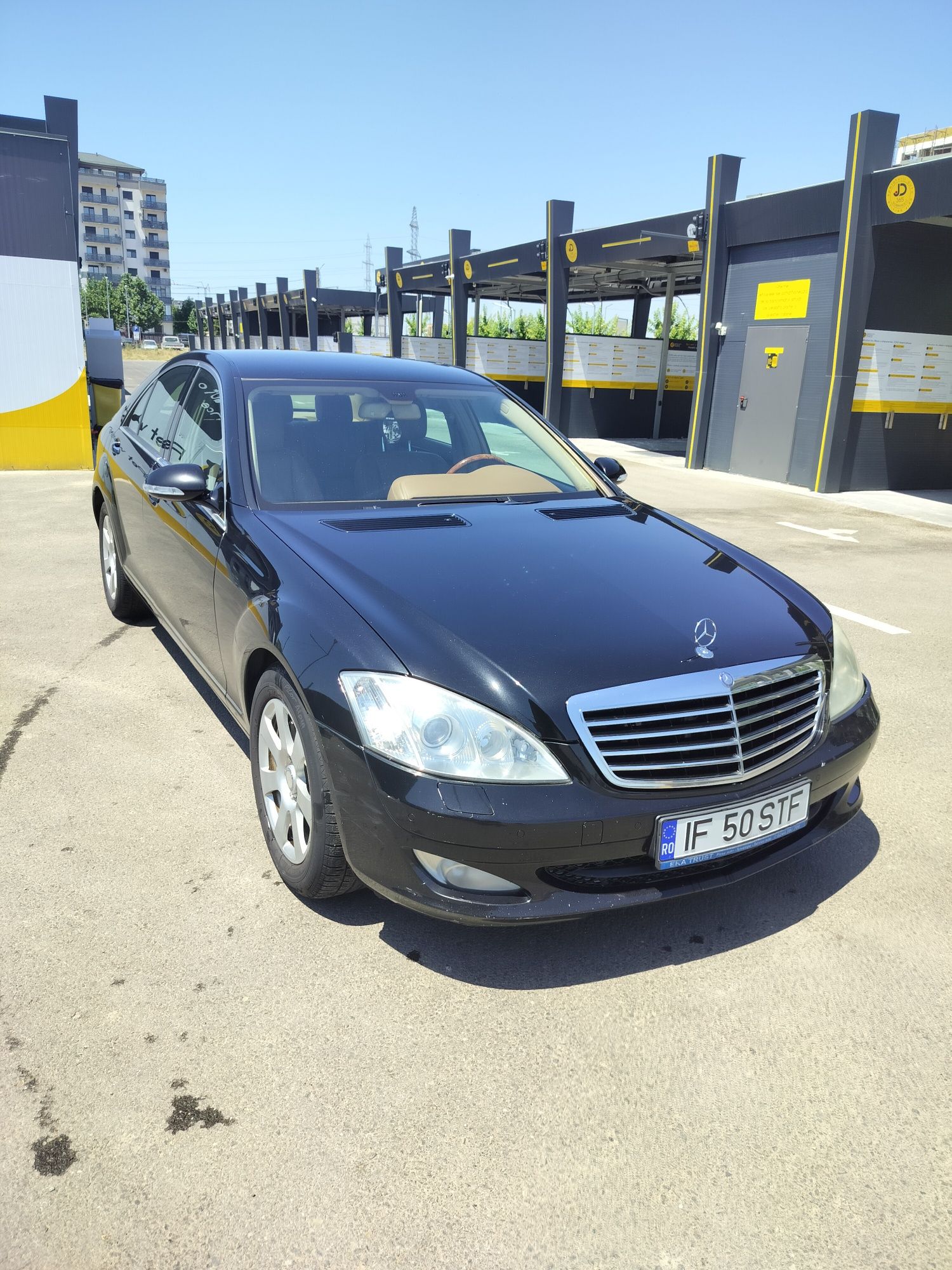 Vând Mercedes Benz S class