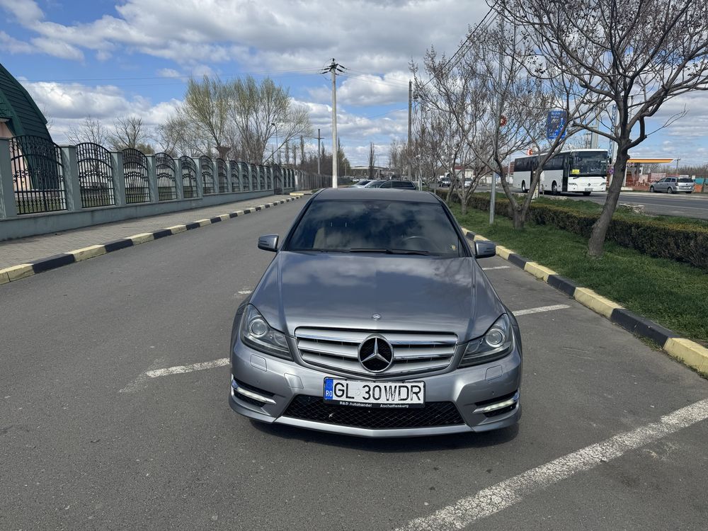 Mercedes Benz C300 4matic
