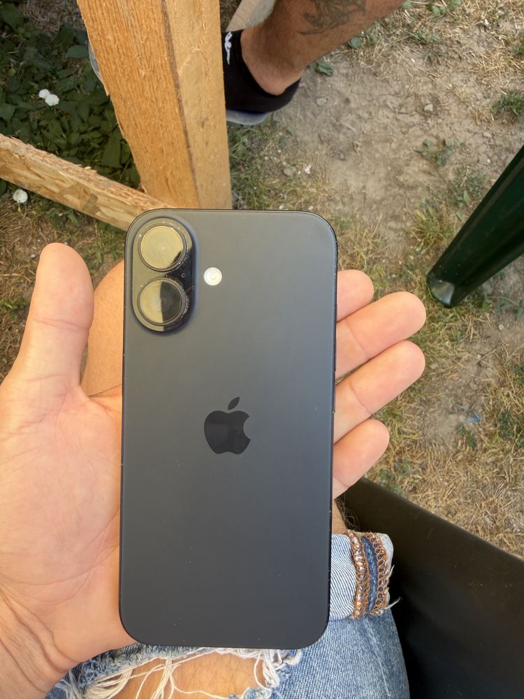 Vand Iphone 16