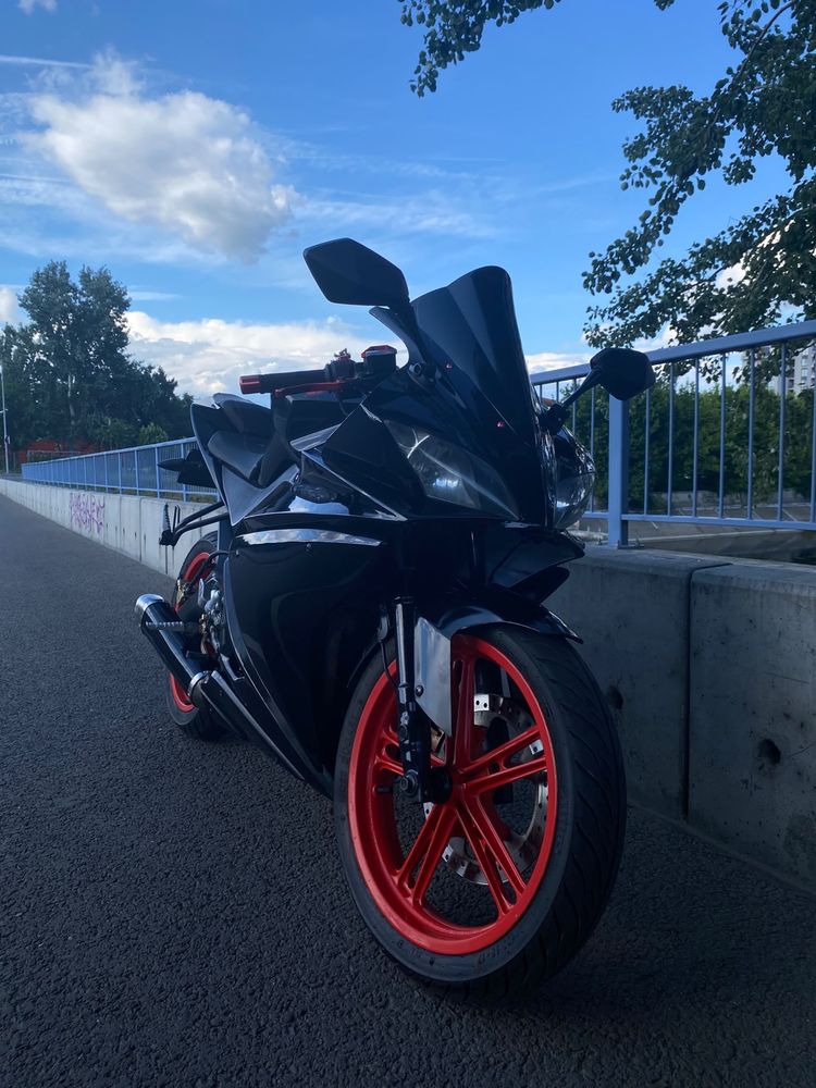 Yamaha YZF R125 2009