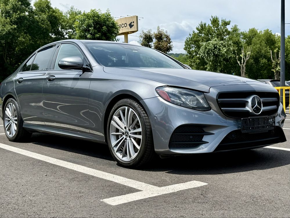 Mercedes E 300 4 Matic Pachet AMG - 250 Cp