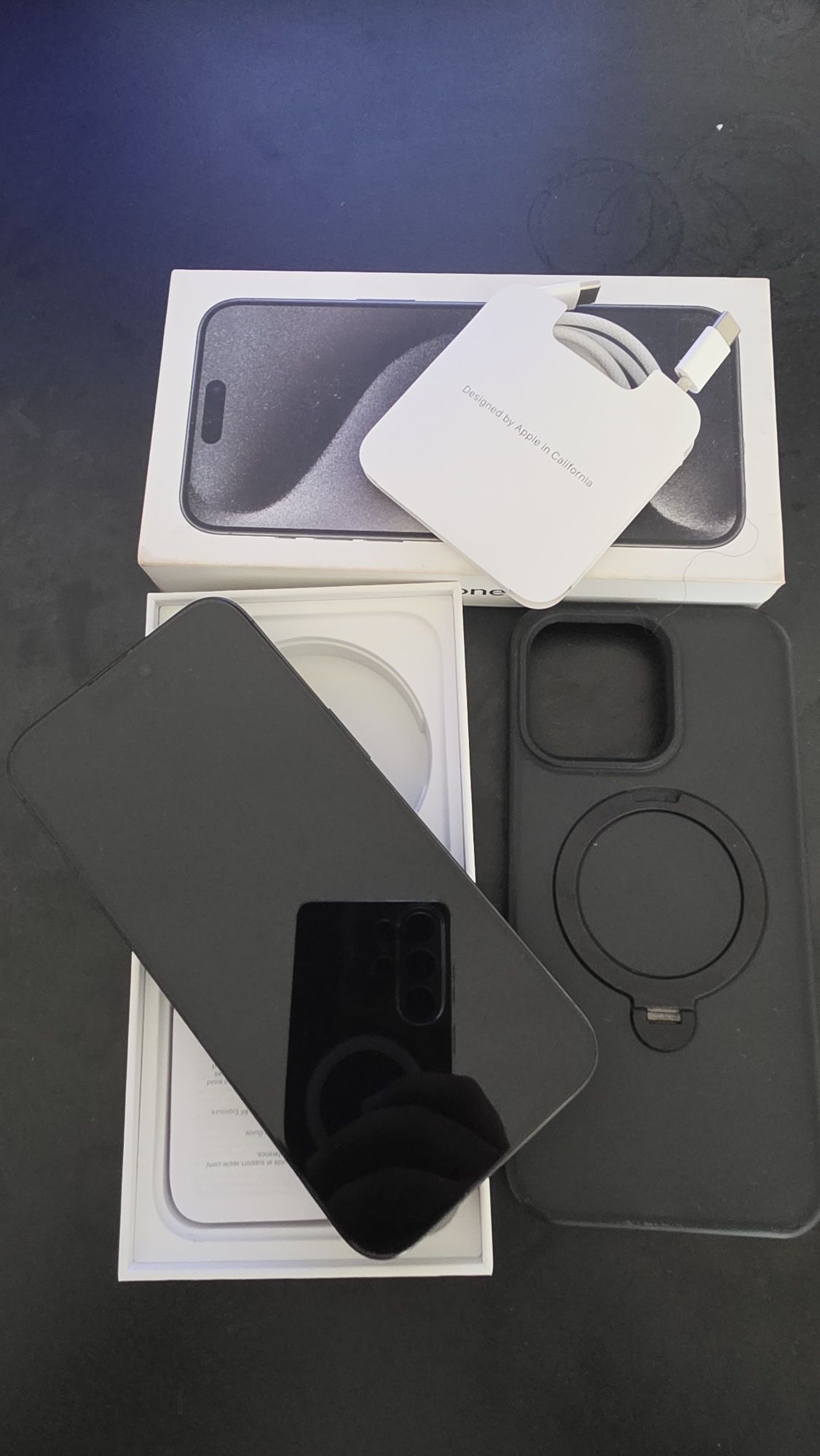 IPhone 15 Pro Max de vanzare