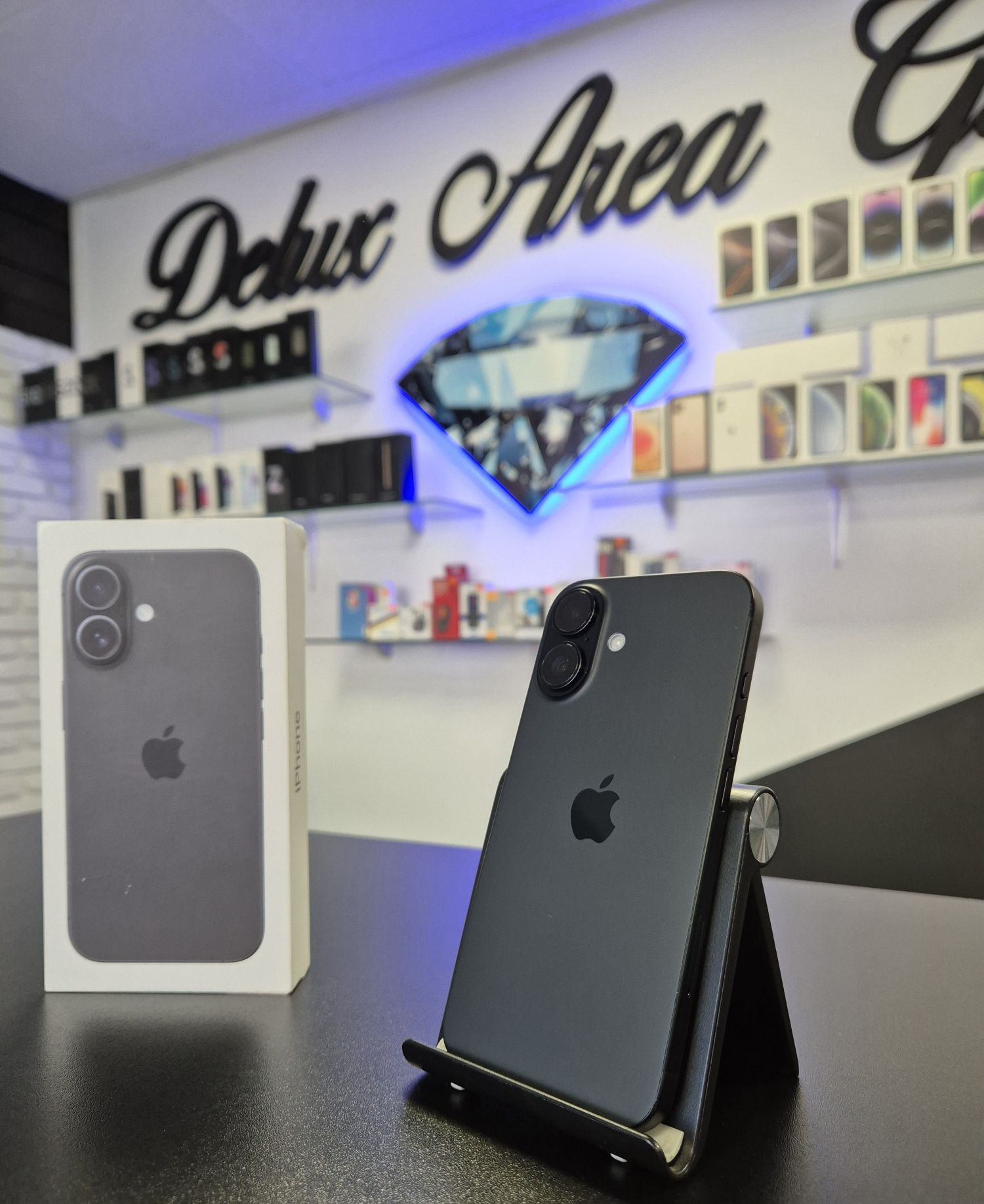 Iphone 16+ Plus / Black / DeluxGSM